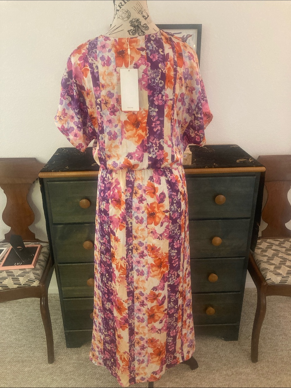 Q2 Floral Maxi Dress in Purple & Orange Size M - NWT - Picture 3 of 7
